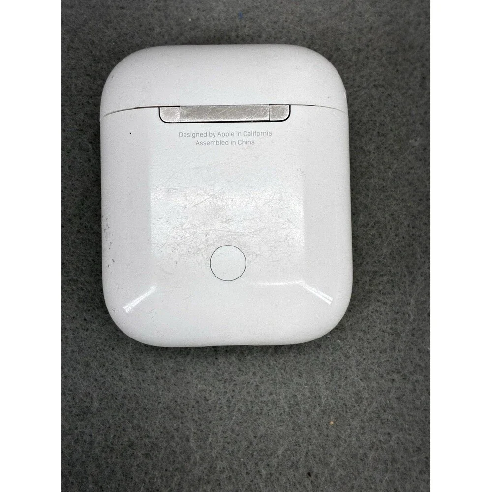Apple AirPods 2nd Generation White Wireless Bluetooth Earbuds with Charging Case